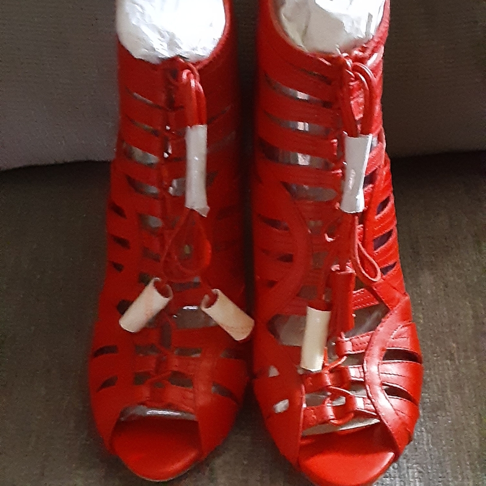 Vince Camuto Red Leather
